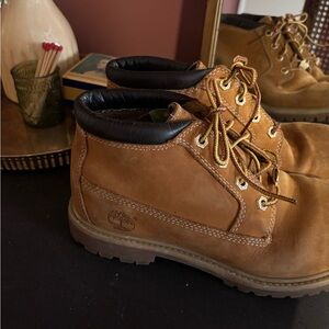 Timberland Brown and Black Boots Durable Comfort